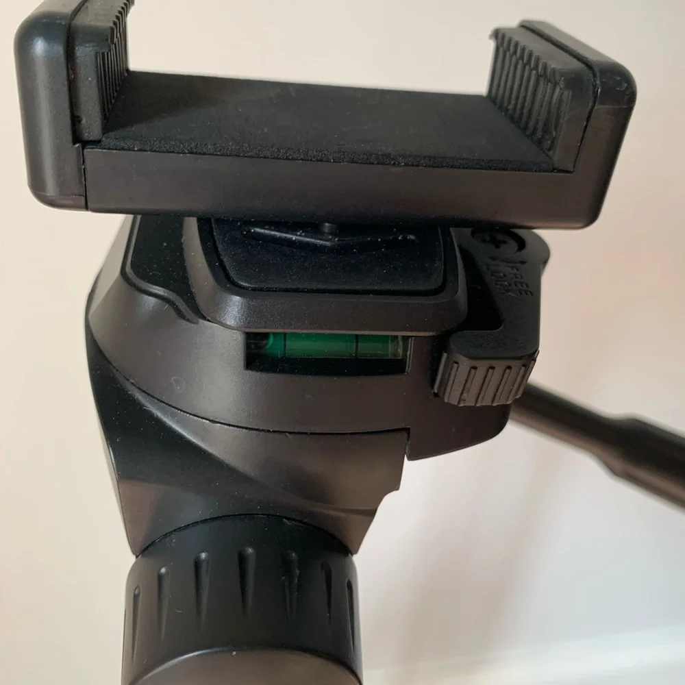 Ventosa Professional Mirrorless &DSLR &Smartphone 3-Stage Tripods+Bluetooth RC